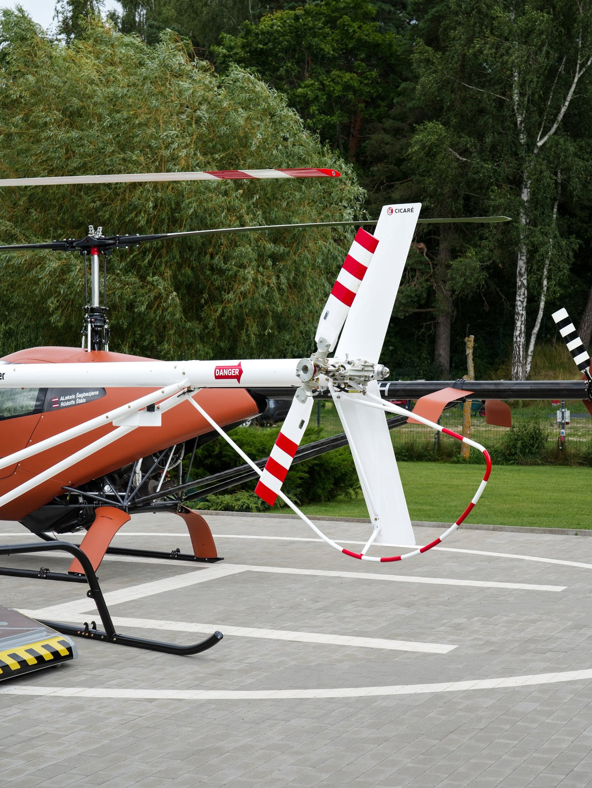HungaroCopter HC-02 rotor and tail